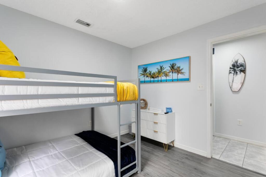 Oasis 105 - Blue Bliss Apartment Titusville Bagian luar foto